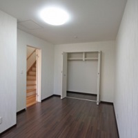 N-apart4